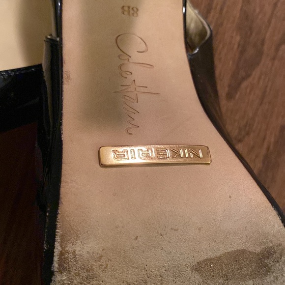 Cole Haan EUC Black Patent Heels With Gold Trim by the heel, 8B, Hardly Worn - Picture 8 of 8